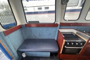 Hardy 24 - Melanholy-seating