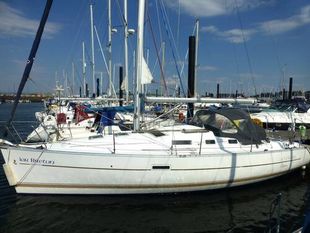 2004 Beneteau Oceanis Clipper 323