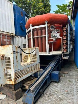 9-MAN PORTABLE SATURATION DIVING SYSTEM UPGRADABLE TO 12-MAN 