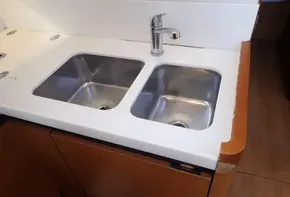 Double sink in 2019 Jeanneau Sun Odyssey 440 yacht kitchen.