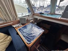 2001 Aquastar 38