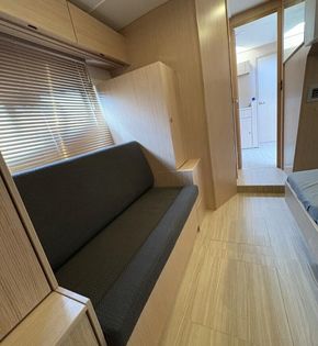 2023 Bavaria SR41  24