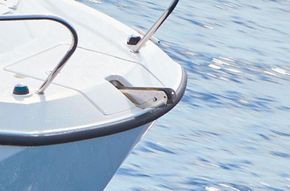 Quicksilver Activ 555 Cabin