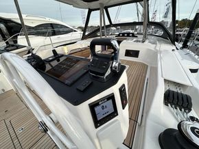 2025 Bavaria C46 Hard Top 11