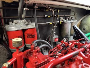 Dual fuel filters