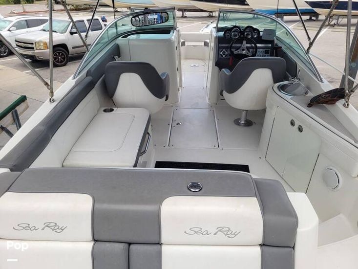 2011 Sea Ray 260 sundeck