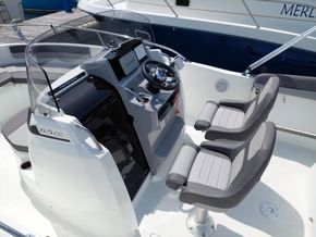 Jeanneau Cap Camarat 6.5 CC  - Helm