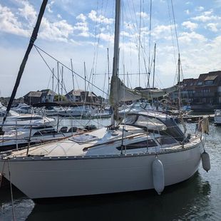 Cobra 700 In Excellent Condition, Great First Boat