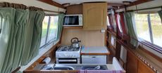 7 berth narrow boat.