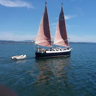 Freedom 30 Cat Ketch 1982.