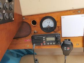 Voltmeter and VHF