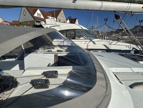 1993 Hunter Legend  Hunter Channel 323 21