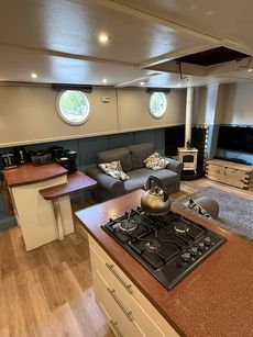 Pinder Dutch Barge, 57' x 13'6