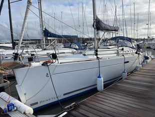 2010 Beneteau Oceanis 37