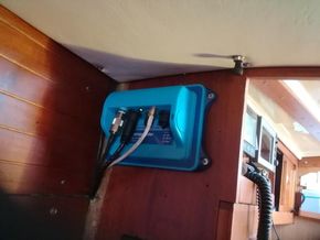 Vespa marine AIS  transponder and network broadcast