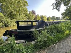 Narrow boat 52  reverse layout 