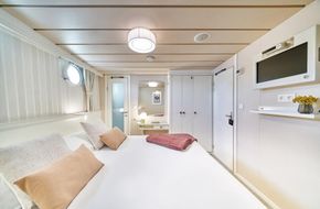 INT CABIN2 / New just taken and received 11/6/2020