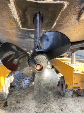 New Propellor and rubber seal (2022)