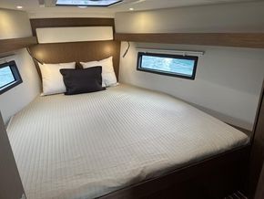 2025 Bavaria C38 26