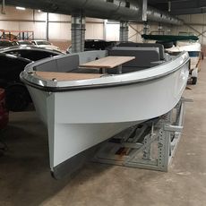 Sloep met BF50D Honda buitenboordmotor