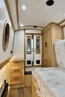 BESPOKE BOAT CO 57FT NARROWBOAT 2027