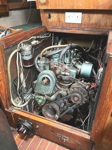 Barbican 33 GRP Sloop with centreboard