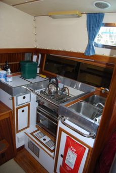 1986 Barbican 33
