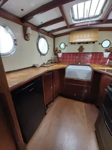 Luke Gaff Gentleman's Motor Yacht