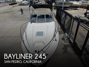 2005 Bayliner 245