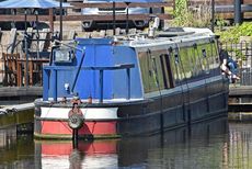 60ft Cruiser Stern Narrowboat