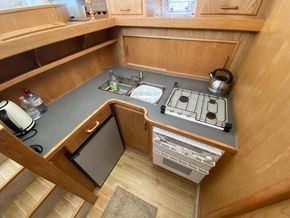 Fairline Turbo 36  - Galley