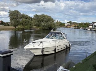 Cruisers Yacht 340