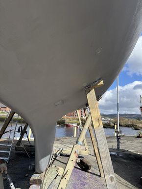 Stripped bottom primed 26