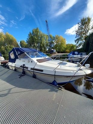1986 Fairline Carrera 24