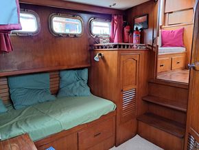Aft cabin