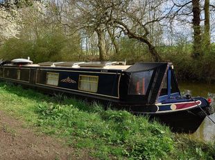 semi-trad stern narrowboat