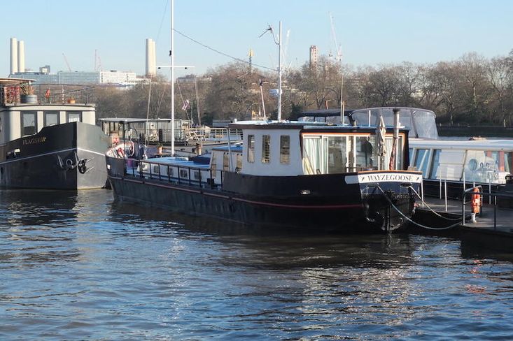 Converted English ex-Admiralty barge
