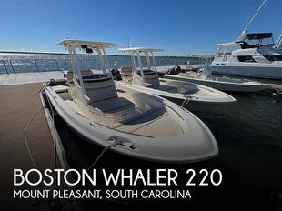 2025 Boston Whaler 220 DAUNTLESS