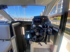 Quicksilver 905 Weekender  - Helm