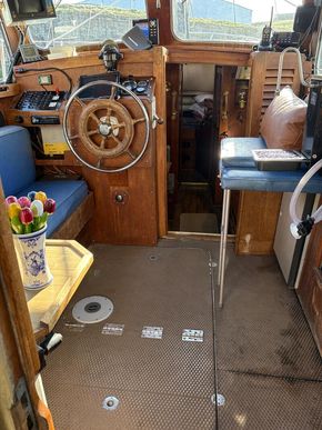 Wheelhouse through to Forepeak 