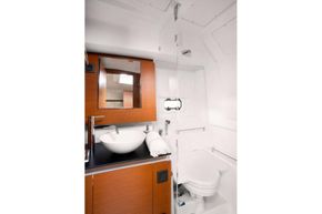Jeanneau Leader 36 diesel sports cruiser - toilet compartment