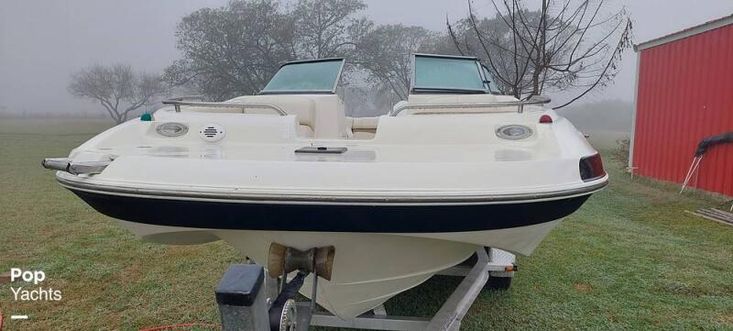 2005 Nauticstar 210 sport deck