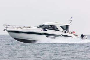 Superb Bavaria 450 Sport Coupe Powerboat
