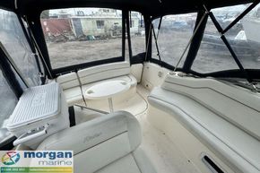 Rinker-Fiesta-Vee-250-seating-2