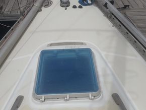 Tyler Slipper 42  - Foredeck