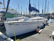 2007 Bavaria Cruiser 33