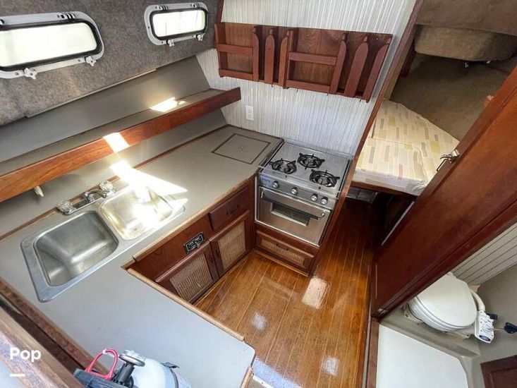 1984 Bayliner 3270 motor yacht