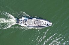 Vector 11 with OXE outboard diesel engines