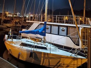 Becker 27 offshore sailing yacht