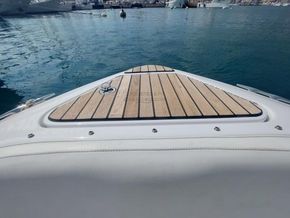 Sea Ray 280 Bow Rider  - Foredeck